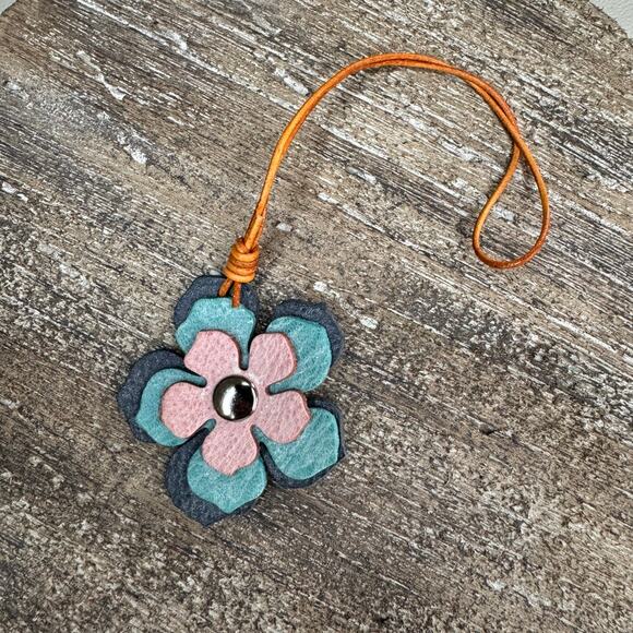 Leather Charm Flower Bag Charm Genuine Leather Purse Keychain NEW FAST SHIP - Picture 4 of 5